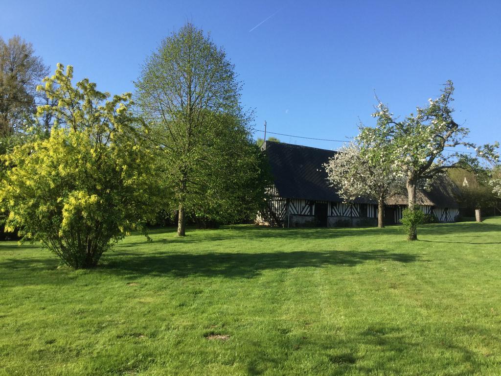L'auberge du Mont Le Breuil-en-Auge Extérieur photo