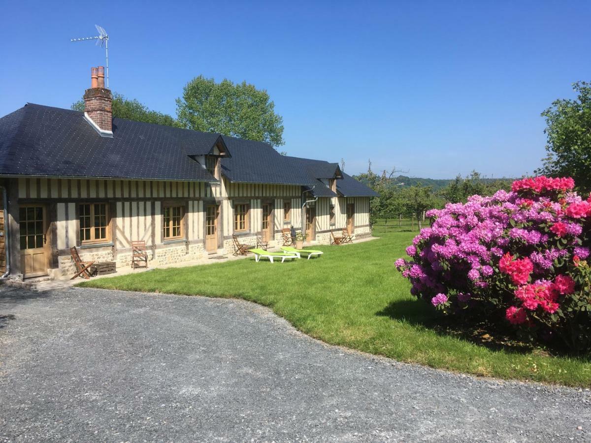 L'auberge du Mont Le Breuil-en-Auge Extérieur photo